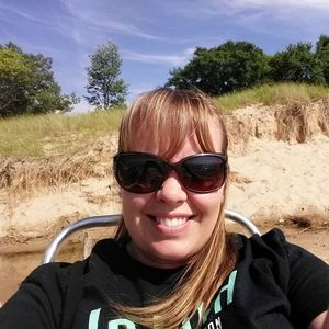 Meet your Posher, Carly